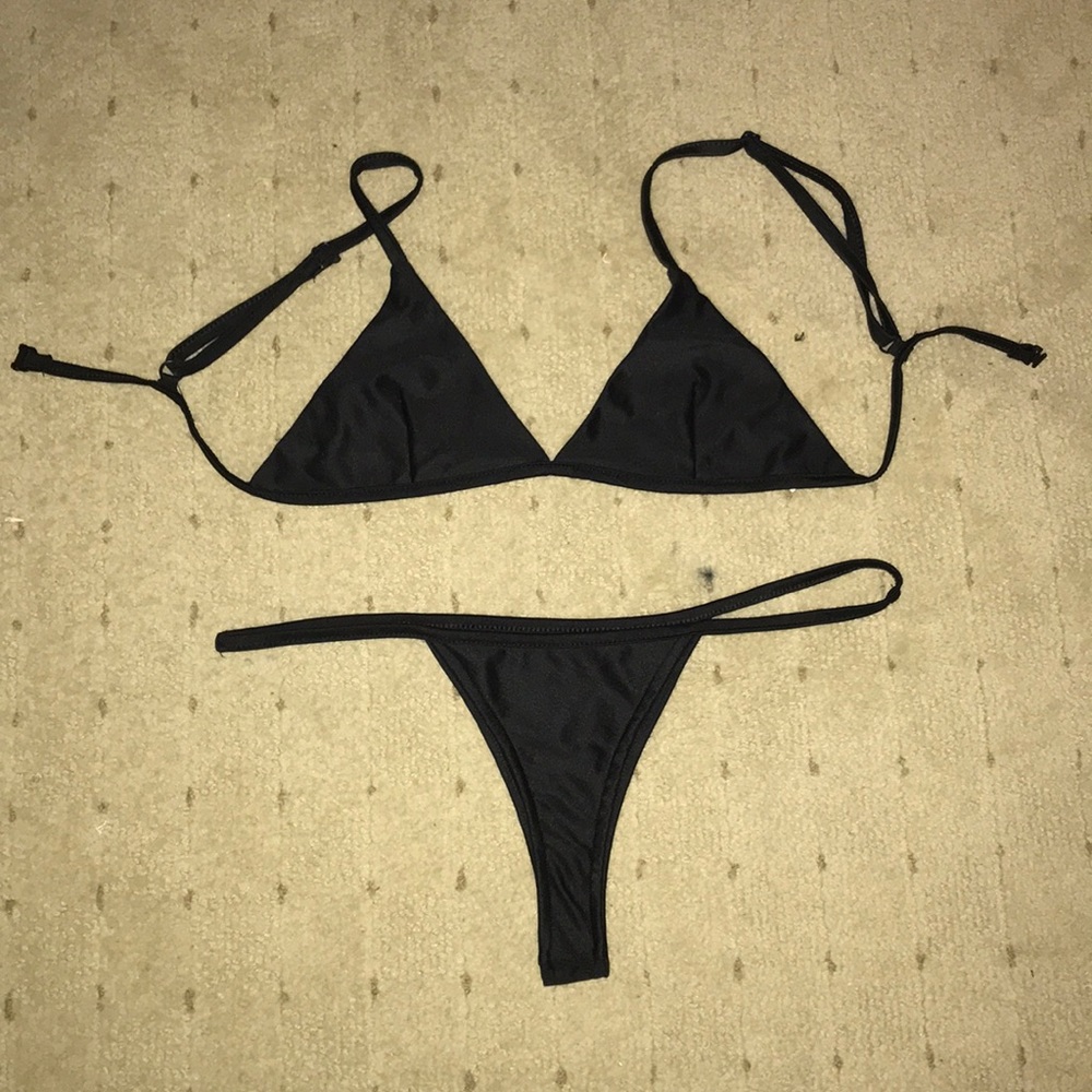 Black bikini!